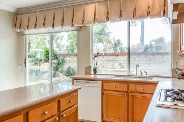 Home For Sale In Tustin CA - Kitchen