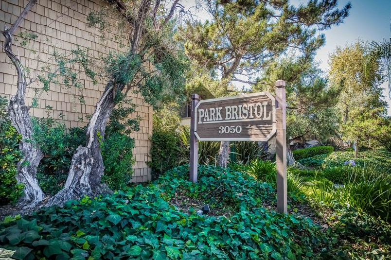Home for Sale in Park Bristol, Santa Ana