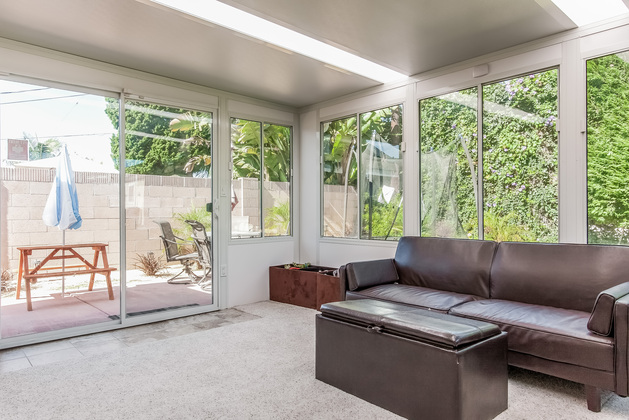 Huntington Beach Dream Home: Beautiful Sun Room