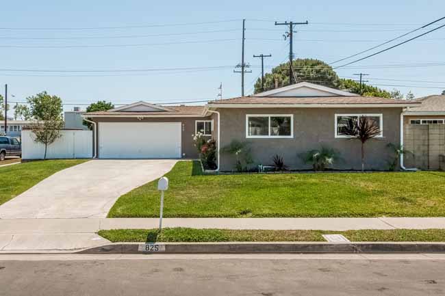 Costa Mesa Home for Sale: 825 Darrell Street