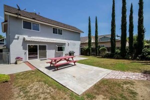 25642 Horse Shoe Lake Forest, CA