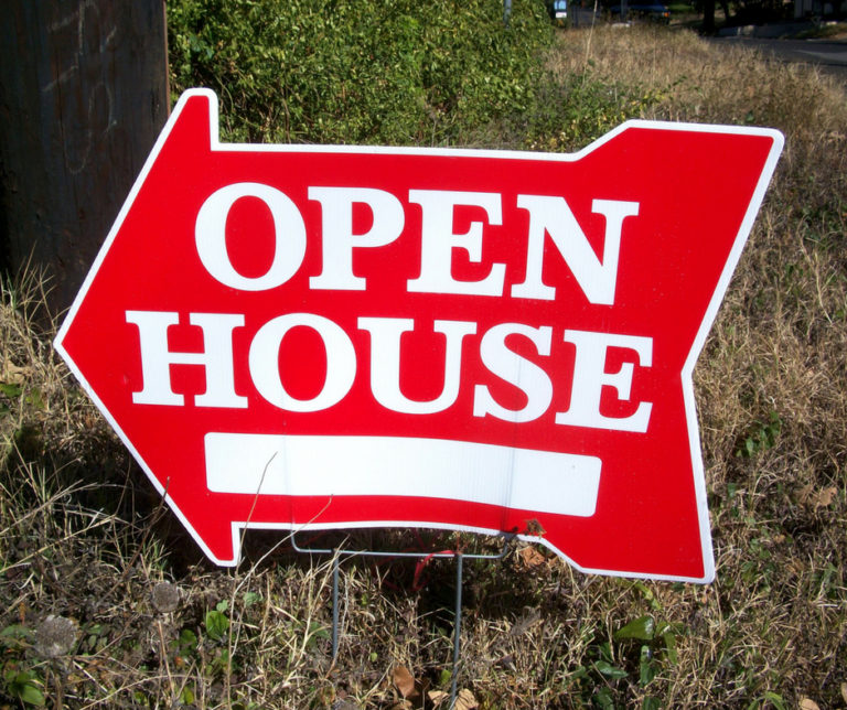 As a Huntington Beach real estate agent I have the pleasure of working with some amazing people. I've had the opportunity to help many amazing clients buy and sell real estate in the Huntington Beach area. Today I want to share with you some of those properties, market updates, and some local Huntington Beach activities. 