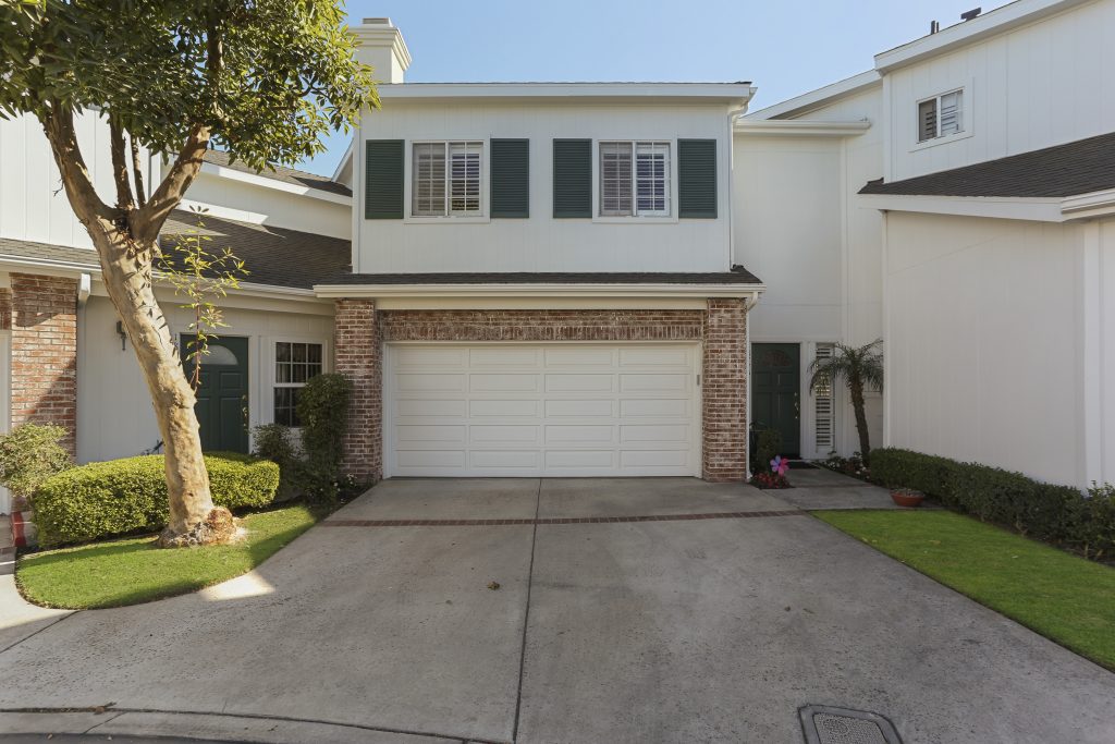 Spacious and freshened up 3 bed / 2 bath townhome in the tucked away and gated community of Cathedral Point! 18775 Chapel Lane, Huntington Beach is our newest listing, read on for more details!