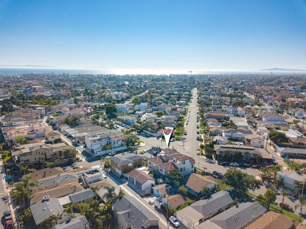 Custom Beach Home with 4 Bedrooms, 1 Downstairs with a Full Bath, on 30 Foot Wide Lot! Close to Downtown & Pacific City. Beautifully Remodeled with Over $250k in Upgrades! Unobstructed Coastal and City Lights Views! Check out all the rest of the details of 806 Geneva Ave, Huntington Beach, California below! 