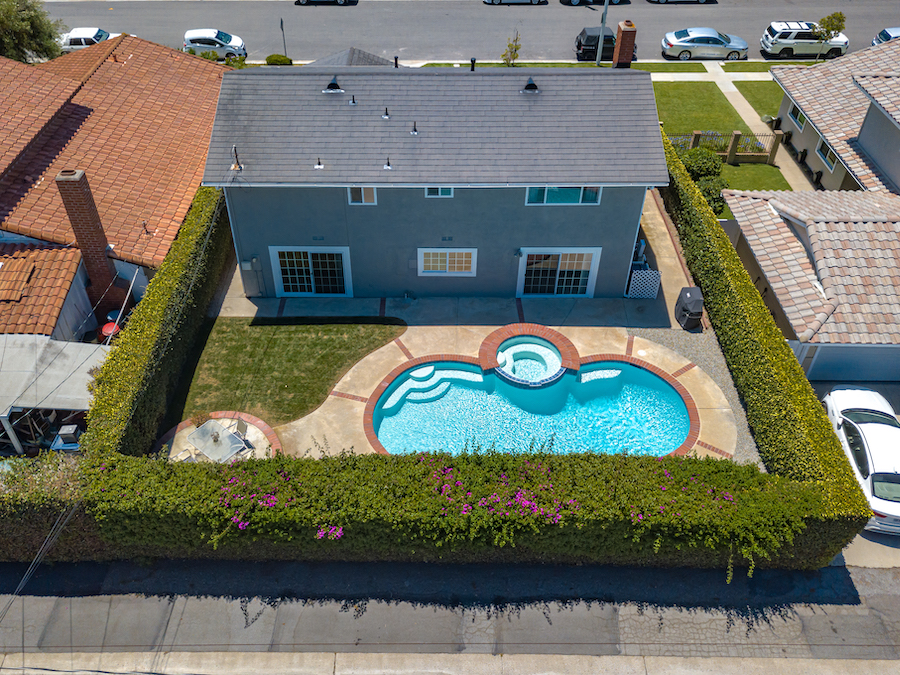 21812 Fairlane Circle, Huntington Beach is a nicely upgraded, pool home with an interior tract location on a cul-de-sac, located in a highly sought after beach close community serviced by top notch schools!