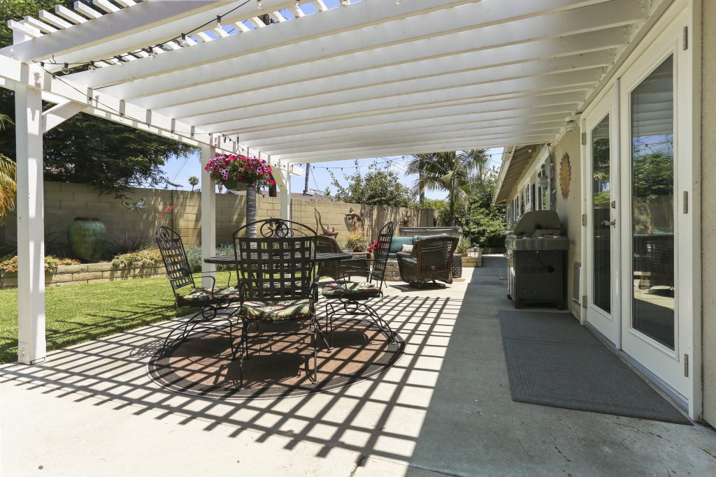 16752 Wanda Circle, Huntington Beach is a tastefully upgraded, single story, cul-de-sac home with 3 bedrooms, and office, 2 baths, and a large, private and beautifully manicured backyard!