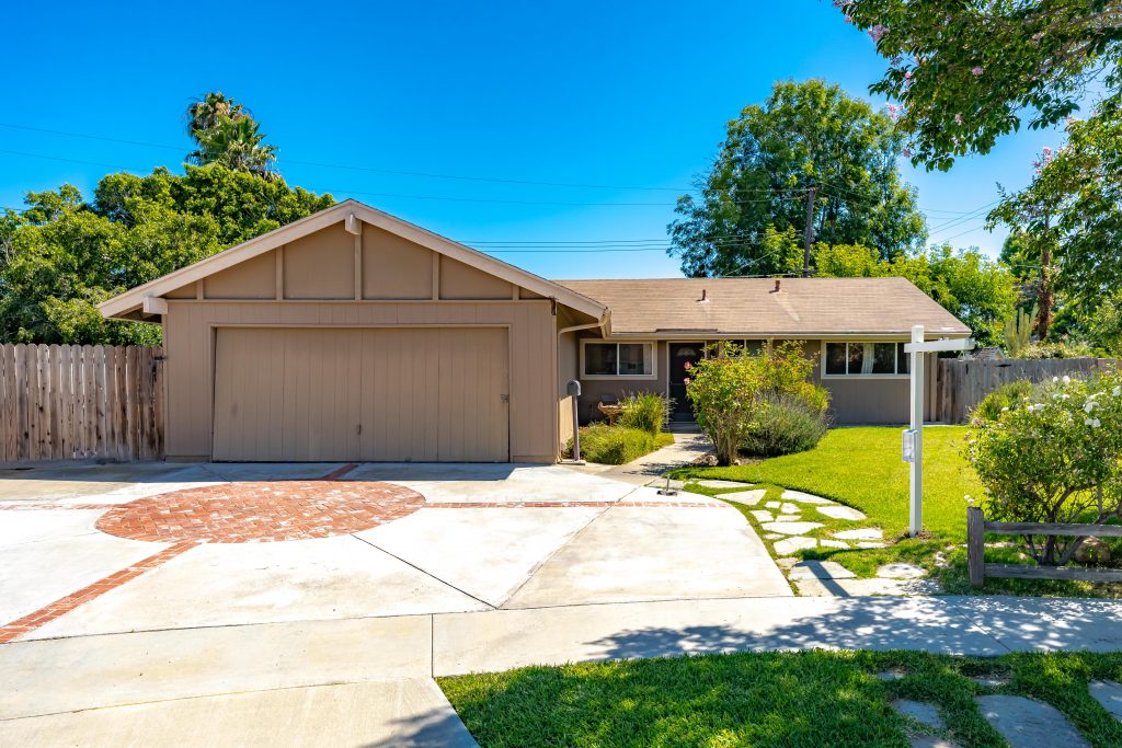 8902 Coral Circle, Huntington Beach is an interior tract, cul-de-sac home on an 8,100 sq.ft lot with unlimited Potential! 3 bedrooms and 1 bath home nestled in neighborhood that sells for $900k and up!