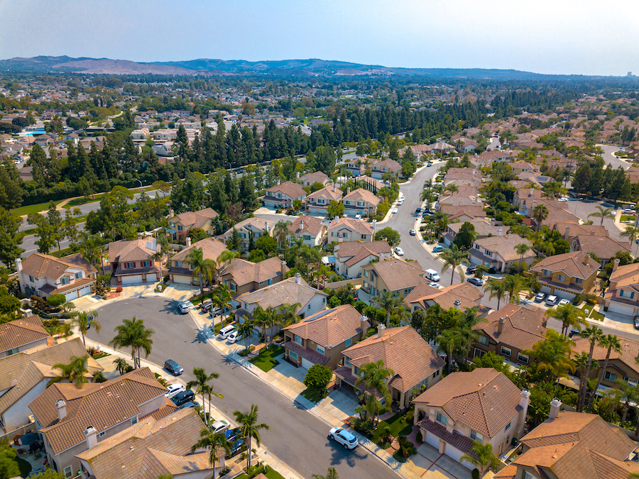 36 Santa Comba, Irvine is a spacious interior tract home on a cul-de-sac featuring 5 bedrooms (1 Downstairs) and 2.5 baths in the highly desirable Westpark community!!