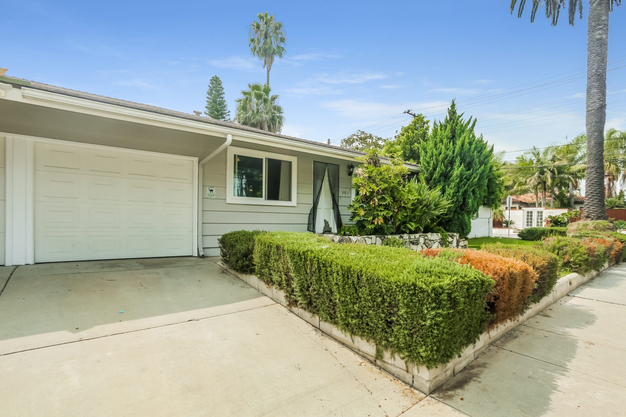 301 & 303 Santa Isabel Ave, Costa Mesa Danny Murphy & Associates