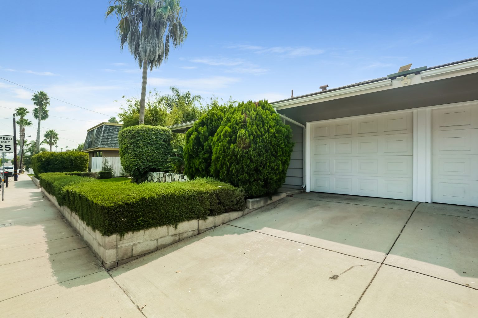 301 & 303 Santa Isabel Ave, Costa Mesa Danny Murphy & Associates