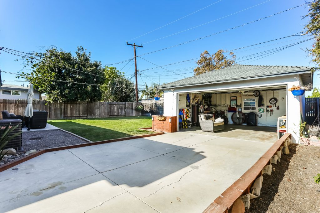 2306 Heather Avenue, Long Beach is a charming and completely renovated Los Altos home, nestled in a quiet, interior tract location in the highly desirable Stratford Square.