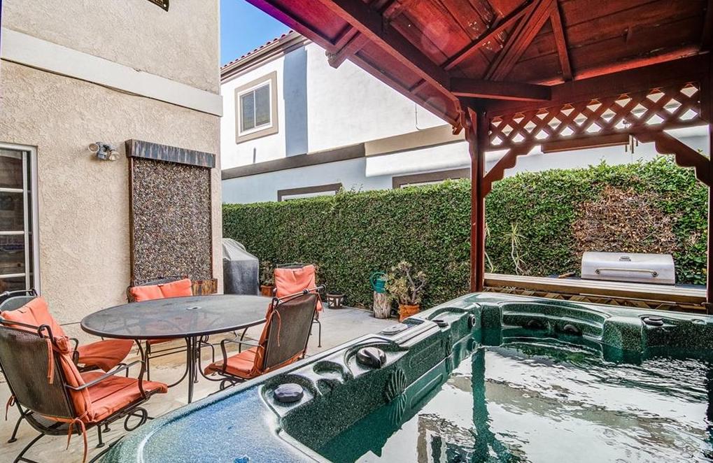 630 Geneva Ave, Huntington Beach is a beach close home in quiet area of Old Downtown Huntington, featuring 3 beds, 2-1/2 baths & large 3rd level deck with panoramic views!