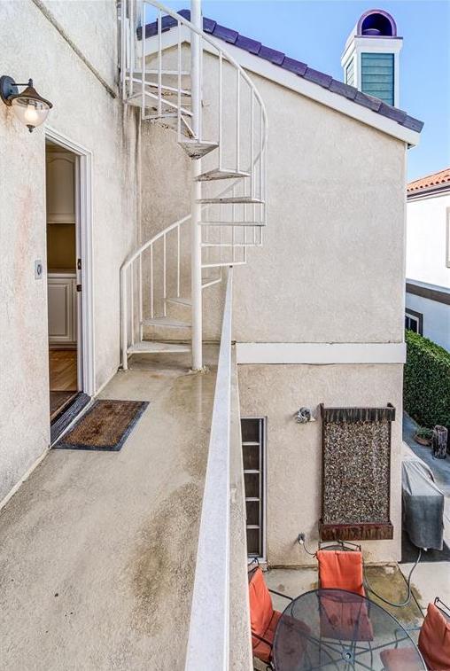 630 Geneva Ave, Huntington Beach is a beach close home in quiet area of Old Downtown Huntington, featuring 3 beds, 2-1/2 baths & large 3rd level deck with panoramic views!