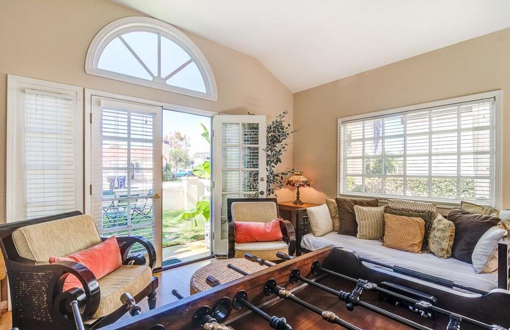 630 Geneva Ave, Huntington Beach is a beach close home in quiet area of Old Downtown Huntington, featuring 3 beds, 2-1/2 baths & large 3rd level deck with panoramic views!