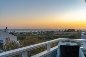 10 Odyssey Court, Newport Beach is a nicely upgraded 2 bed, 2.5 bath condo with panoramic ocean views from the Newport Pier to Catalina to Palos Verdes!