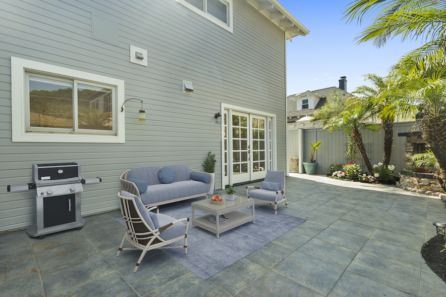 If you’re looking for a custom beach home that is NOT on the BUSY numbered streets, but is a short distance from the beach, pier, strand, restaurants and entertainment of Pacific City and Main St, then 707 Hill Street is the perfect home for you!