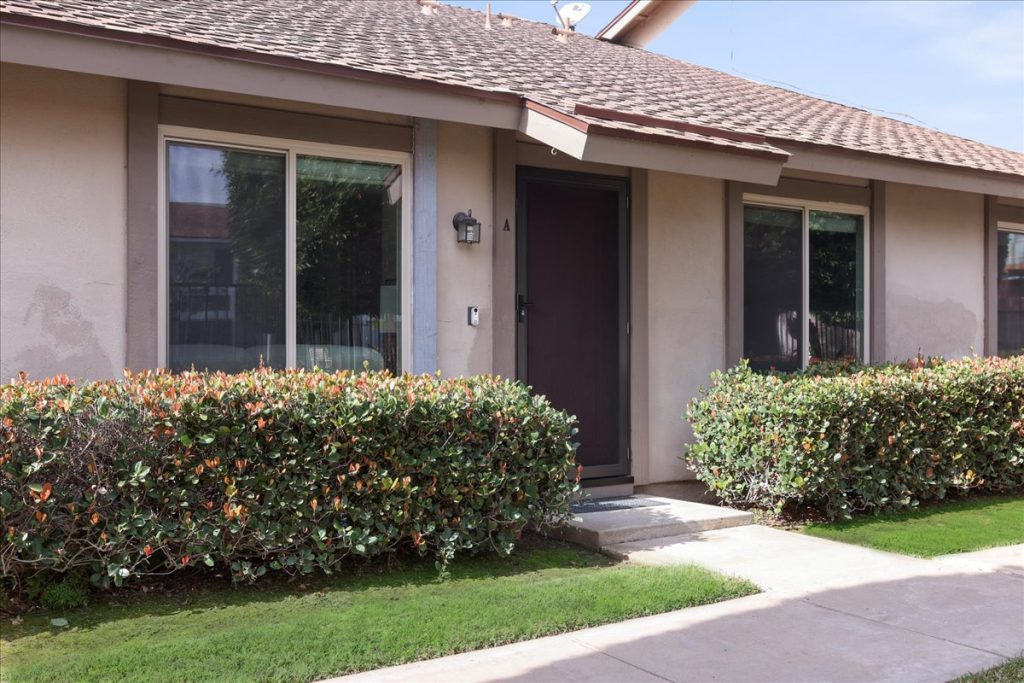 16872 Cod Circle #A, Huntington Beach is a  beautiful 2 bedroom, 1 Bathroom, end unit condo in the highly sought after Huntington Township community! Check out more details below! 