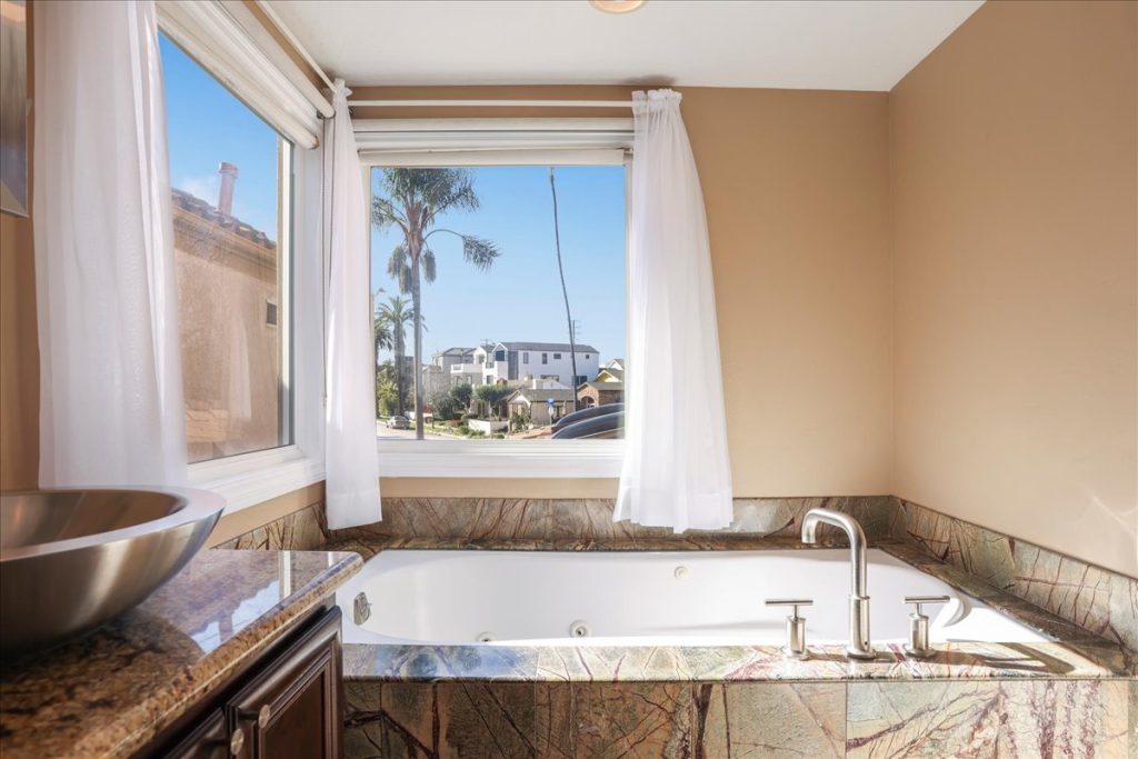 706 Main St, Huntington Beach, California is a beautifully remodeled 2 story beach cottage with 3 bed / 2 baths and walking distance to the famous Downtown Huntington shops, pier and parade route!!