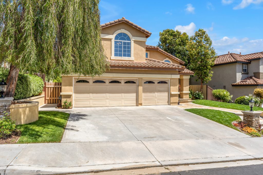 46 Via Tronido, Rancho Santa Margarita is a spacious interior tract home with 4 bedrooms, 3 bath rooms, a gorgeous backyard with a pool and spa and is situated on a quiet street in the Buena Vista Community!