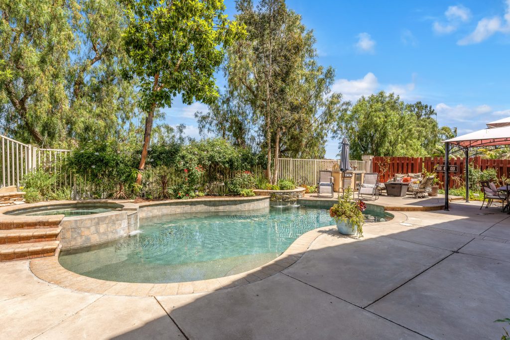 46 Via Tronido, Rancho Santa Margarita is a spacious interior tract home with 4 bedrooms, 3 bath rooms, a gorgeous backyard with a pool and spa and is situated on a quiet street in the Buena Vista Community!