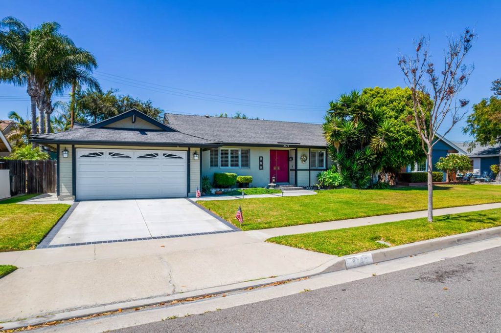 front of the house on nightingale ave