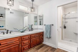 dual vanity in master bathroom
