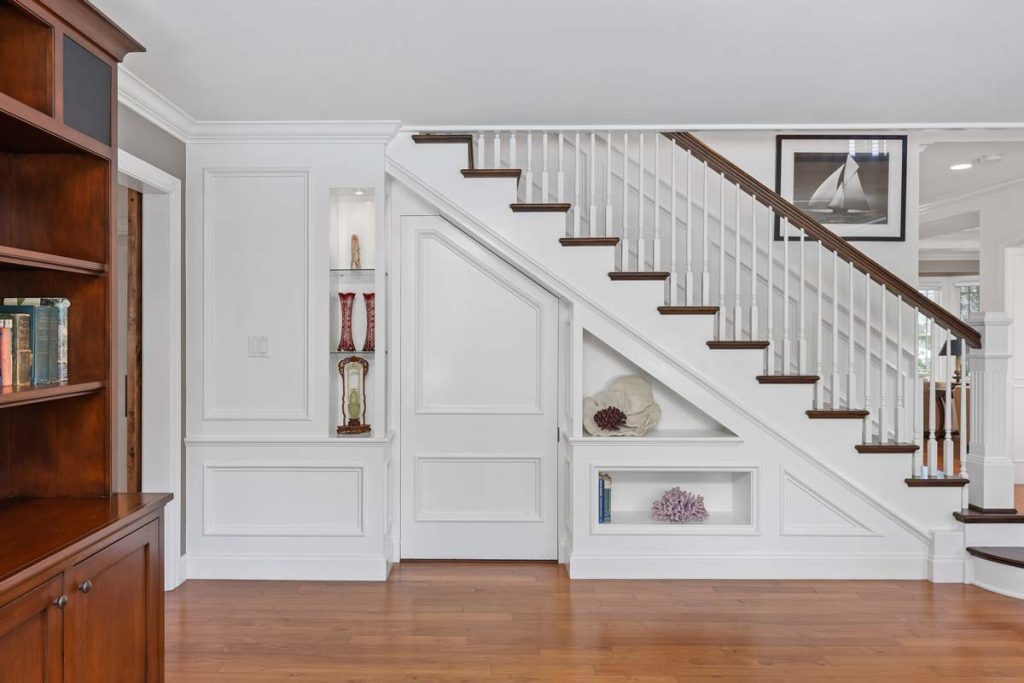 wainscotting that line the stairs at 8581 Bayonne Drive, Huntington Beach