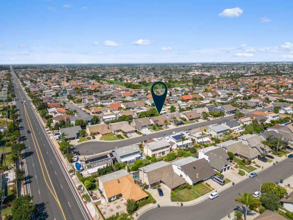 aerial view with arrow pointing to 8551 Palermo Drive